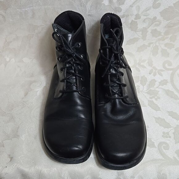 L.L. Bean Vintage Black Leather Grandma Lace up Boots - Picture 5 of 8